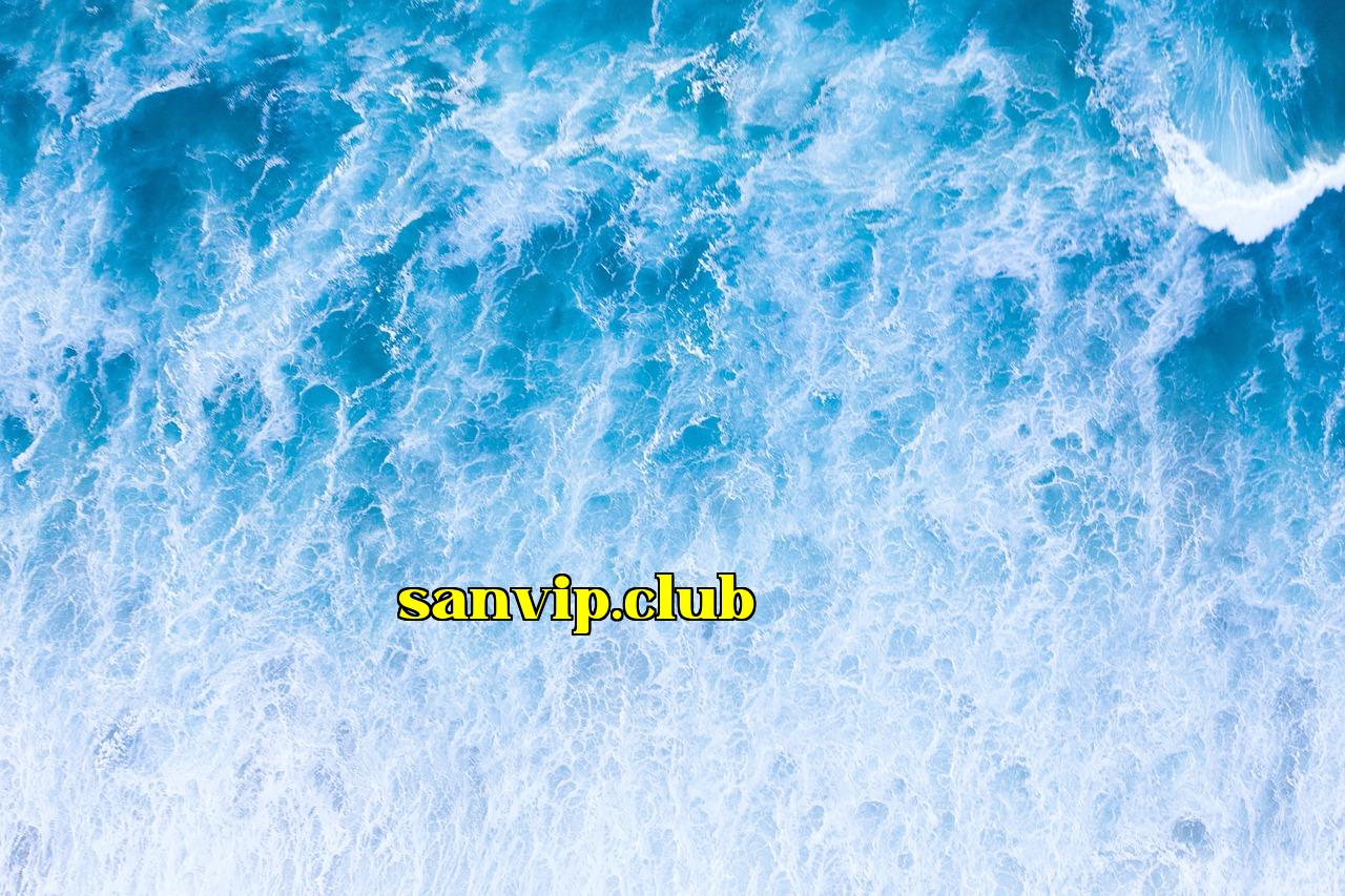 Featured image of post Mộ bà rất to, nhưng cũng đã bị mọc đầy cỏ dại - Đăng Ký 99bet